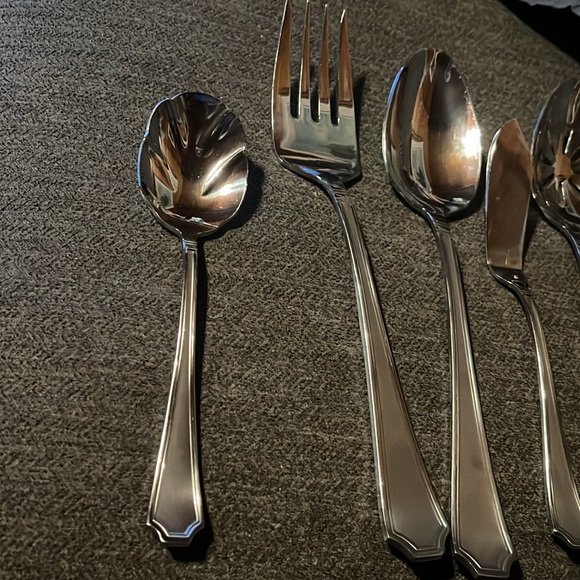 5 Serving Pieces 18/10 Wallace Casino Pattern - Picture 5 of 6